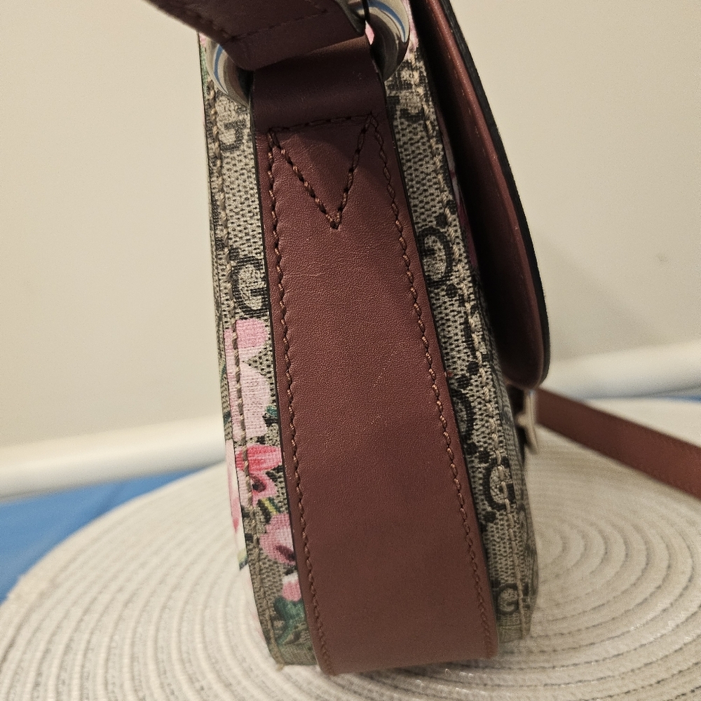 🌸 Gucci GG Blooms Saddle Bag – Rare Style – Authentic 🌸 - Picture 5 of 10